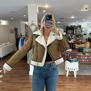 Double faced cropped Zara jacket fleece suede size medium